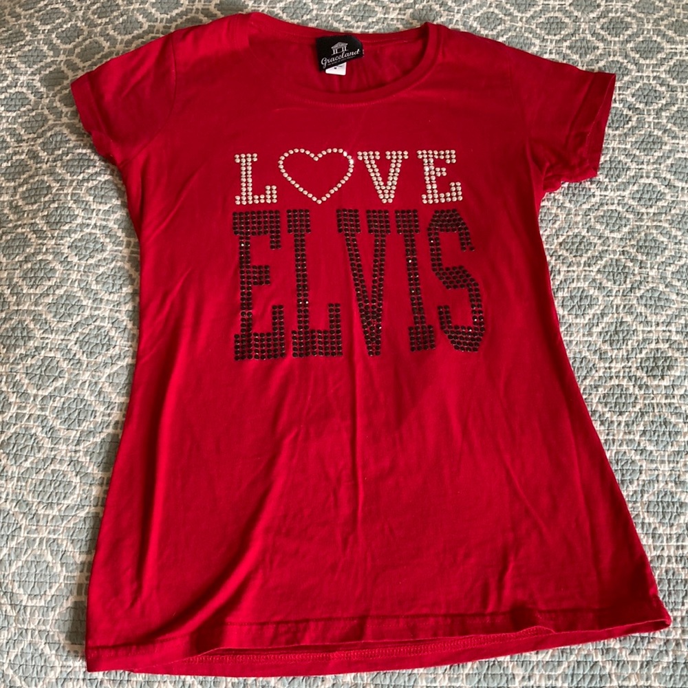 Official Graceland Women’s tee, “Love Elvis”, Medium, VGUC